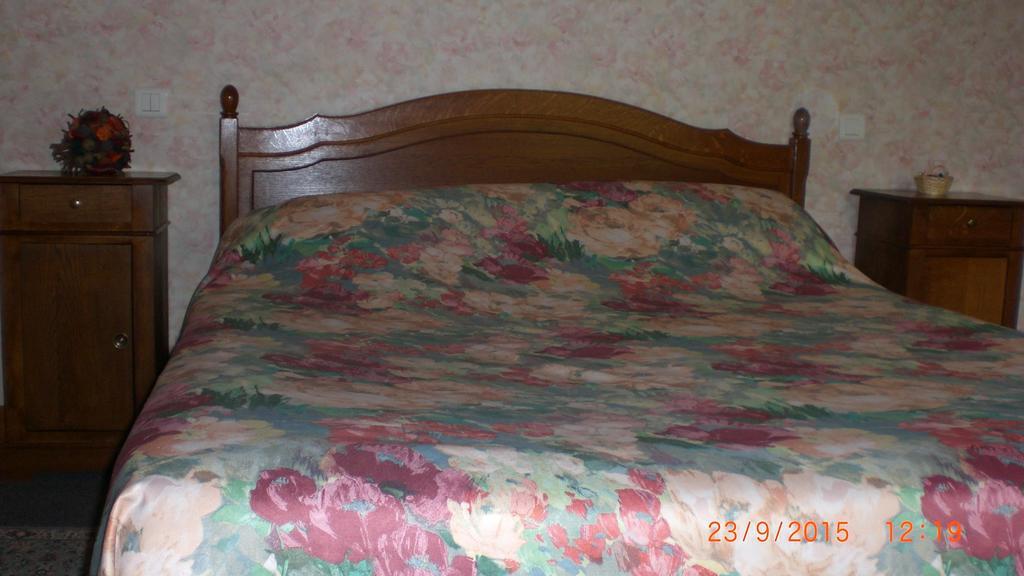 Auberge De L'Atre Quarré-les-Tombes Pokój zdjęcie